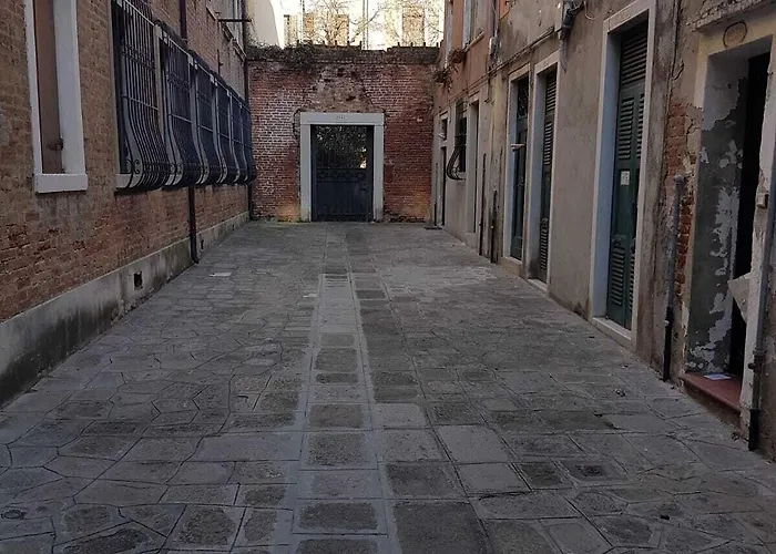 Corte Dei Bari * Veneza